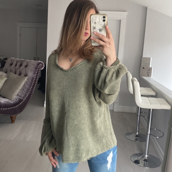 Ruffle Sleeve Top - Picture 6 of 8